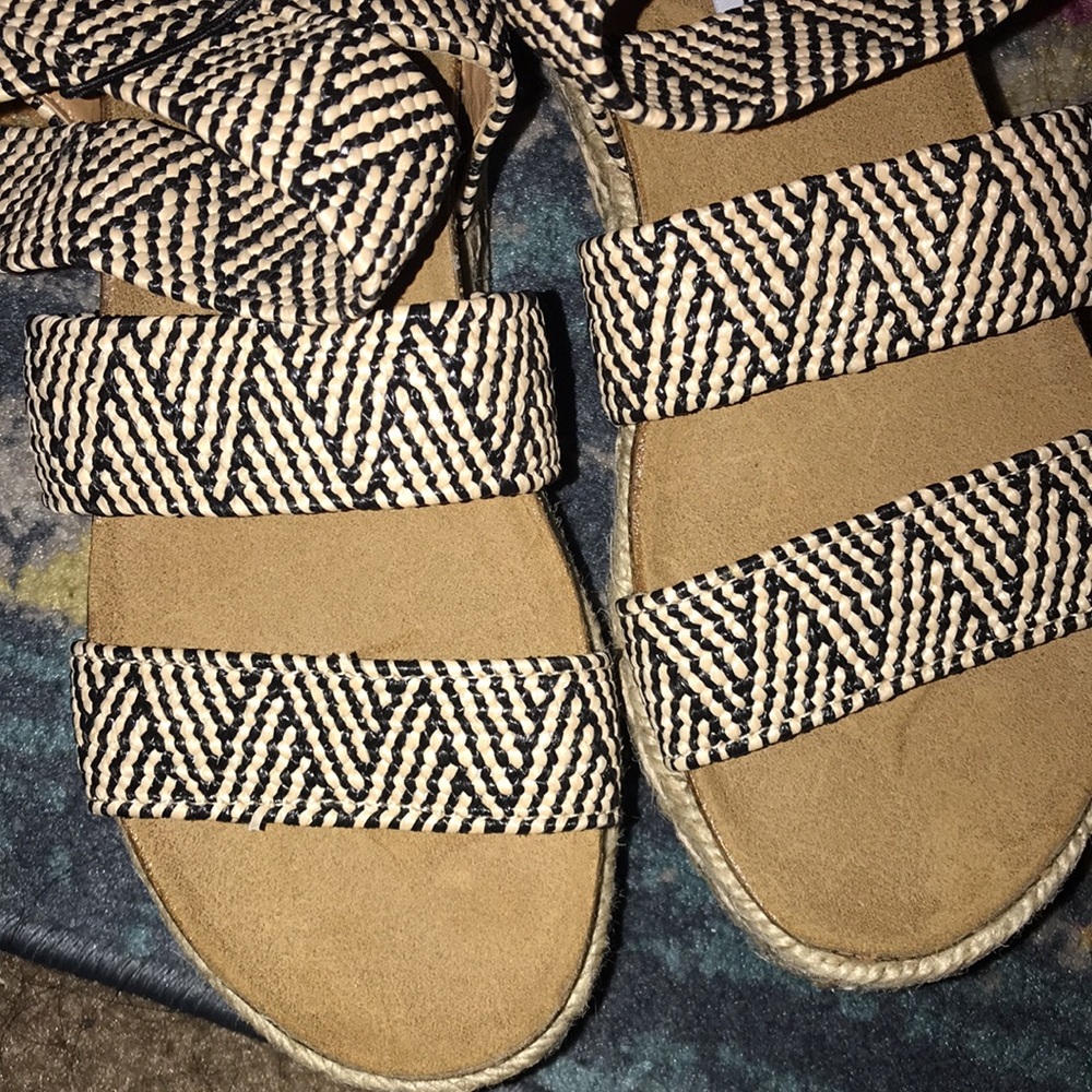 Steve Madden Kimmie Open Toe Casual Espadrille Sandals in tan and black - Picture 6 of 13